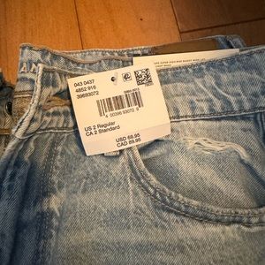 American eagle sz 2 jean! Just do not fit me !